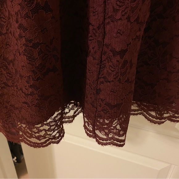 Merlot lace dress with black ribbon-like belt from Loft (size 4) - Picture 4 of 4